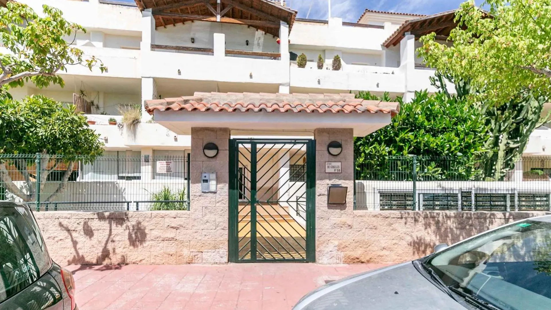 116 - Penthouse With Views And Pool, 5Min Away From Golf Course! Daire Benalmádena 0*,  İspanya
