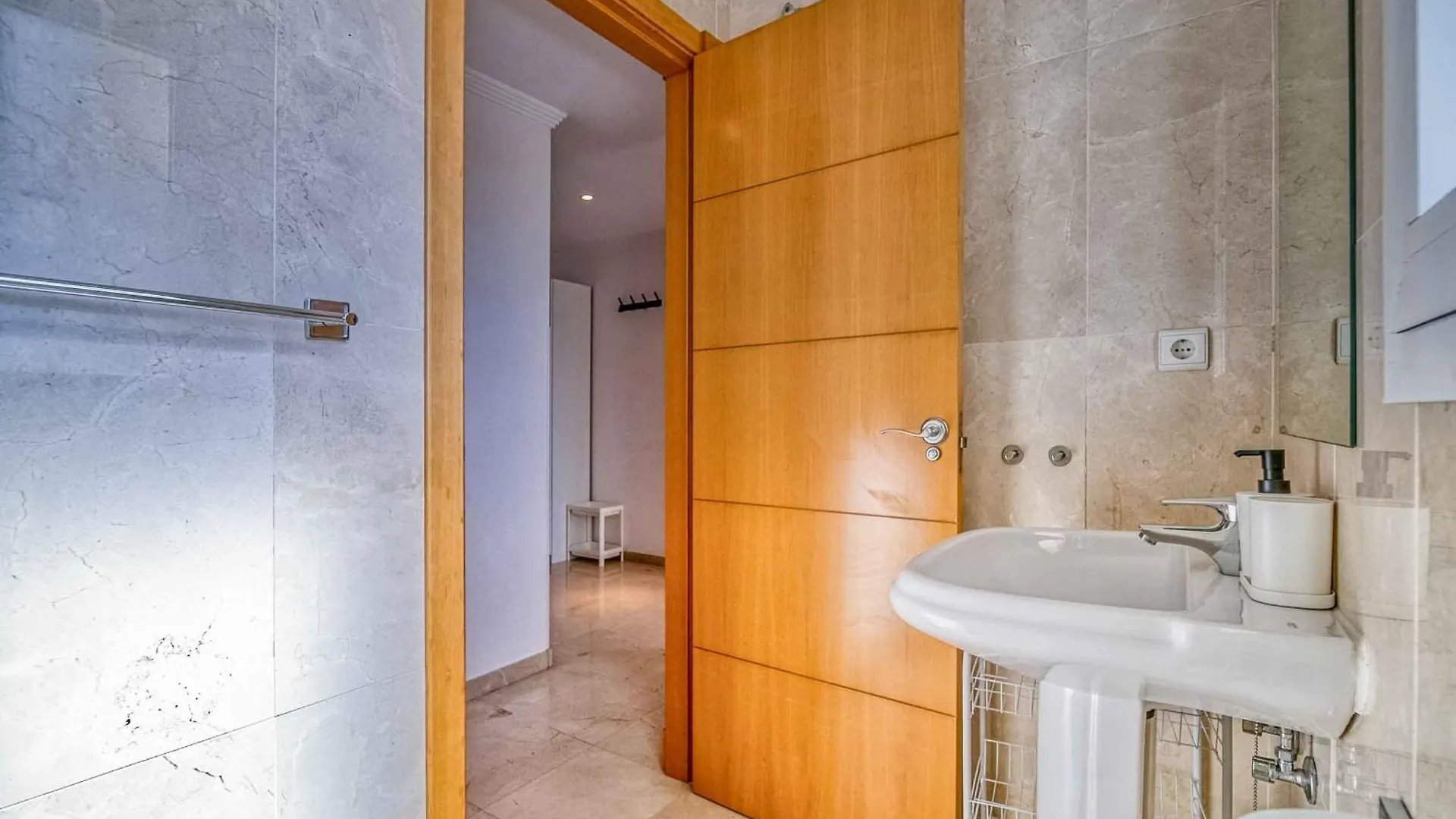 116 - Penthouse With Views And Pool, 5Min Away From Golf Course! Lägenhet Benalmádena