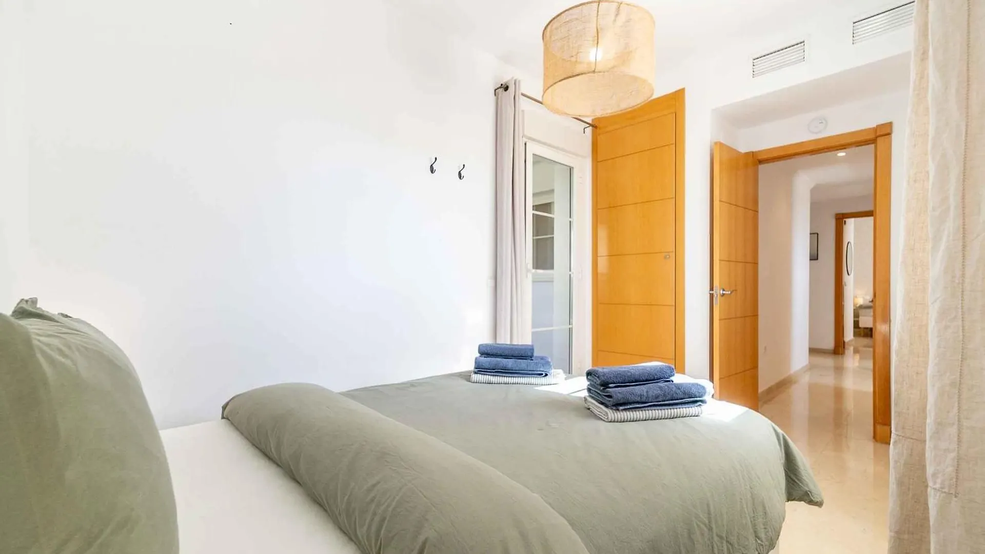 116 - Penthouse With Views And Pool, 5Min Away From Golf Course! Lägenhet Benalmádena