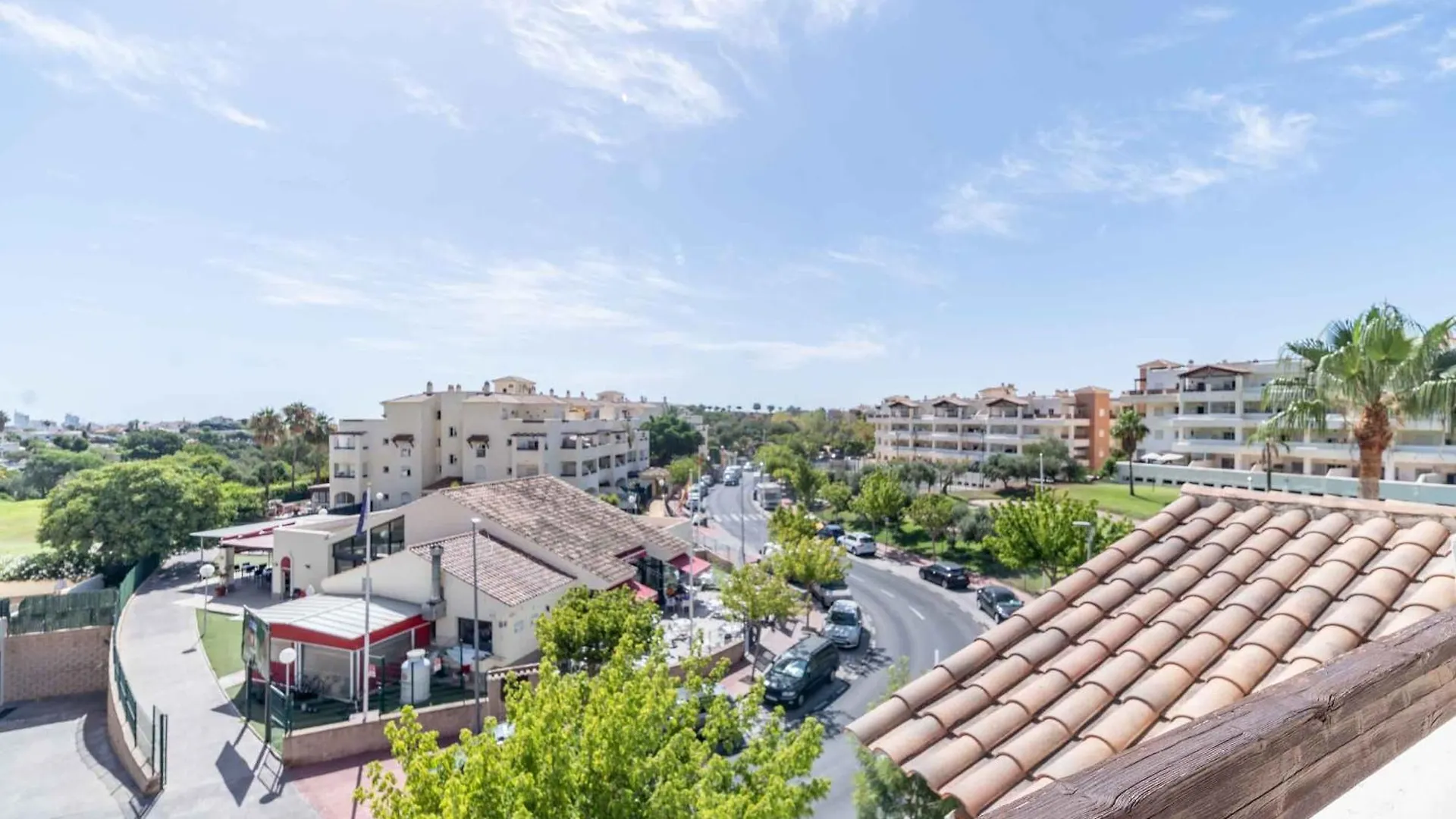 116 - Penthouse With Views And Pool, 5Min Away From Golf Course! Lägenhet Benalmádena